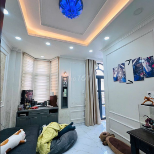 Bán nhà phố cao cấp có thang máy tại đường Lê Văn Chí, phường Linh Trung, TP Thủ Đức